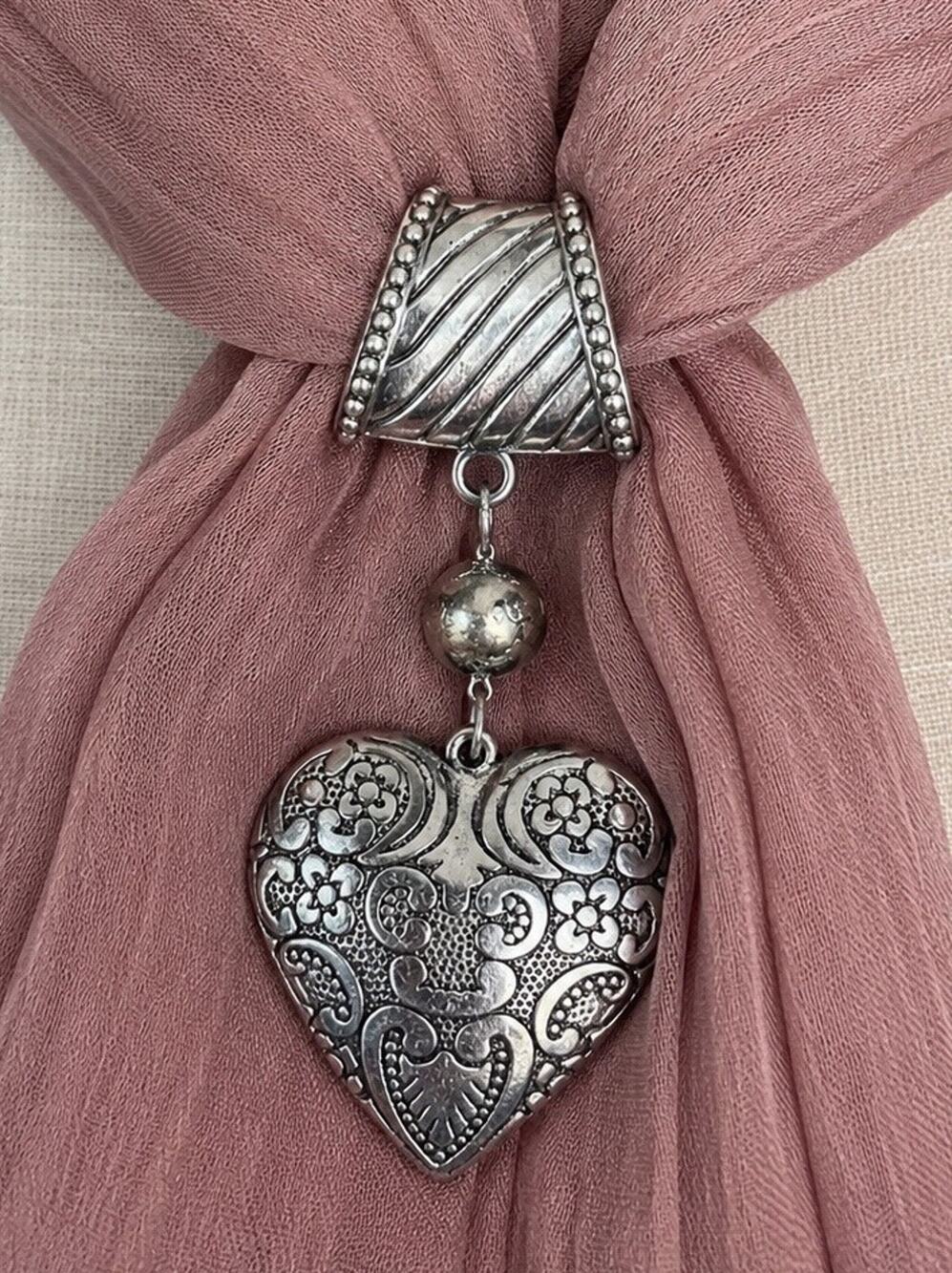 Coldwater Creek Vtg Silver Tone Filigree Heart Scarf Slide Clip Western